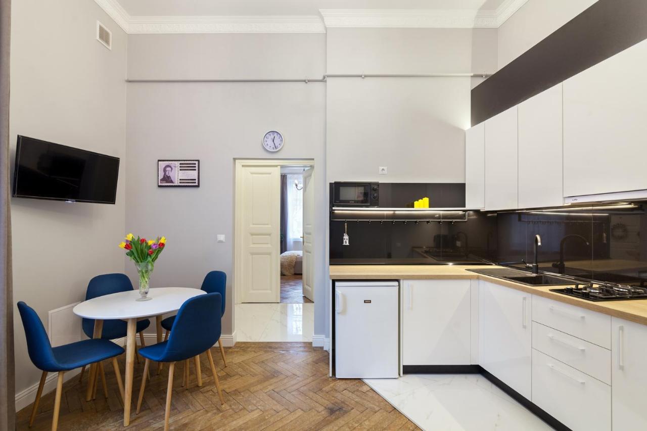 Chopin Apartment In The Center Of Lviv Exterior foto